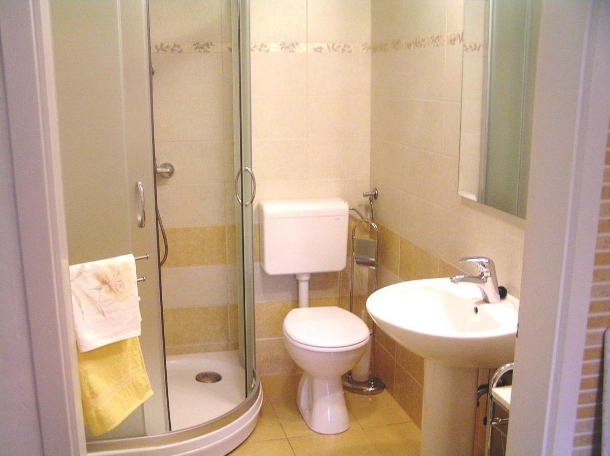 Apartment Petrovic Korcula Town Exterior photo