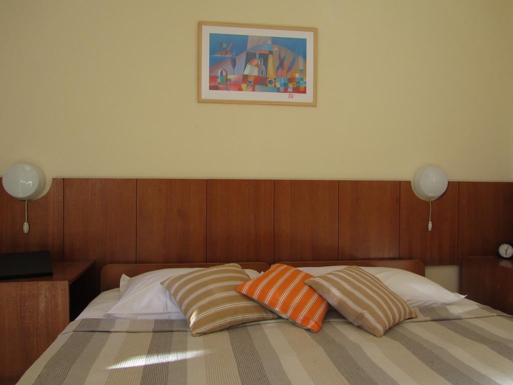 Apartment Petrovic Korcula Town Exterior photo